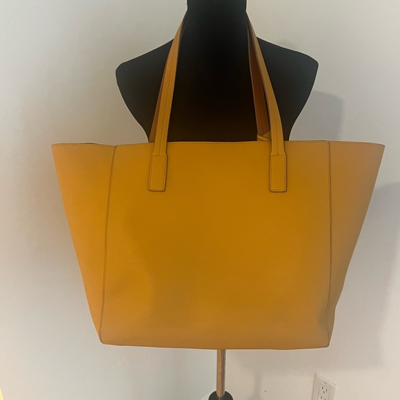 Tommy Bahama Mustard Yellow Reversible Tote with Pouch - Picture 3 of 10
